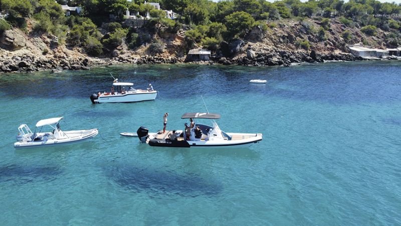 What type of boat to charter in Ibiza?